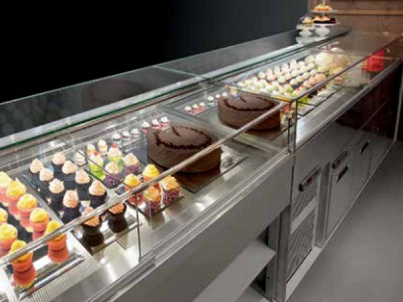 PASTRY COUNTER WINDOW DROP IN COLD VENTILATED/ WARM DRY WITH GLASS CLOSED CASTLE WITHOUT PANELS W172XD81,5XH120