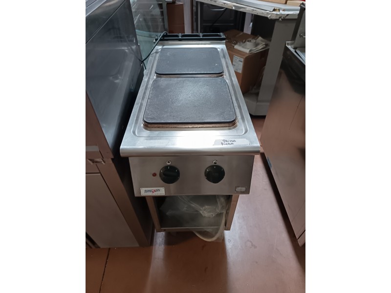 CUCINA ELETTRICA USATA A DUE PIASTRE MISURE 40X90X90